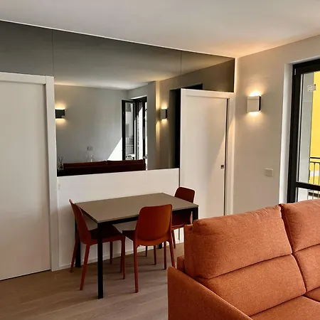 Apartment Navigli Relax With Private Balcony And Parking